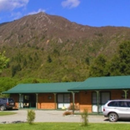 奇异岛汽车旅馆及假日公园酒店 默奇森 客房 照片